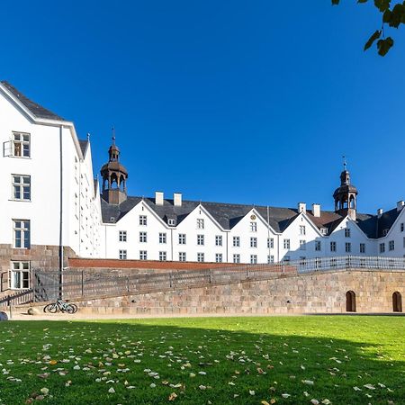 Mooi: Fantastisches Apartment Mit Seeblick Und Stil, Netflix Plön Extérieur photo